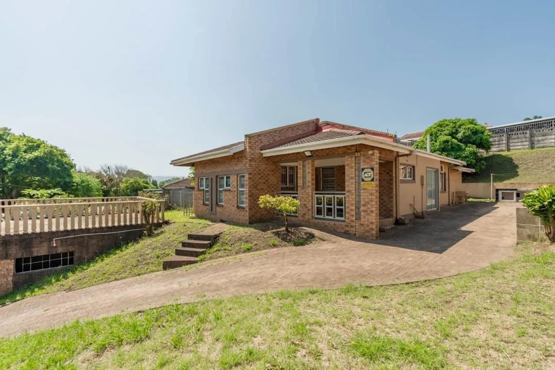 3 Bedroom House for sale in Phoenix Industrial