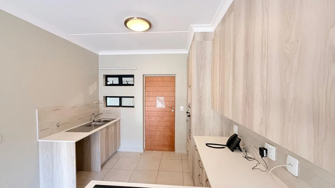 1 Bedroom Apartment / flat to rent in Waterkloof Ridge