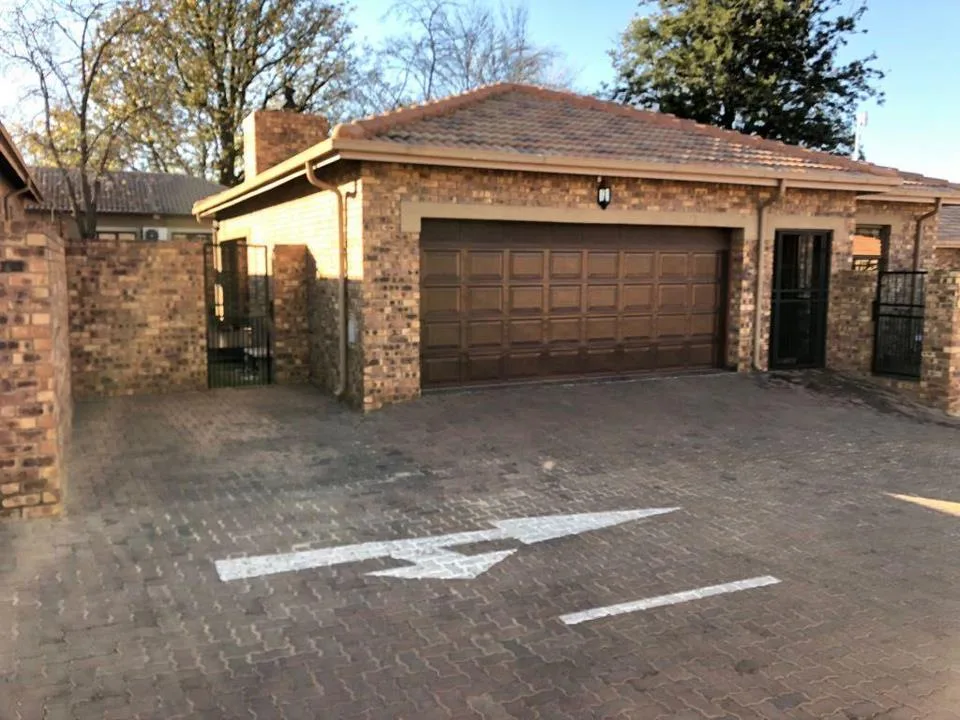 3 Bedroom Townhouse to rent in Bartlett