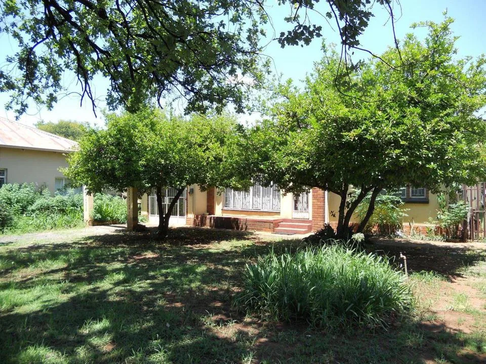 4 Bedroom House for sale in Die Bult
