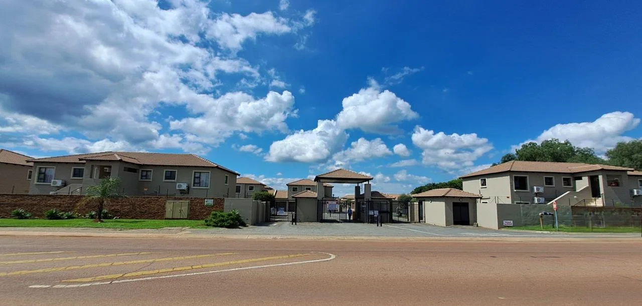 2 Bedroom Apartment / flat to rent in Montana