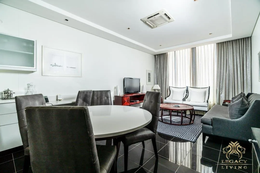 2 Bedroom Apartment / flat to rent in Sandton Central
