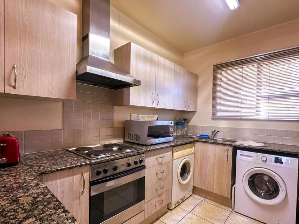 2 Bedroom Apartment / flat to rent in Morningside