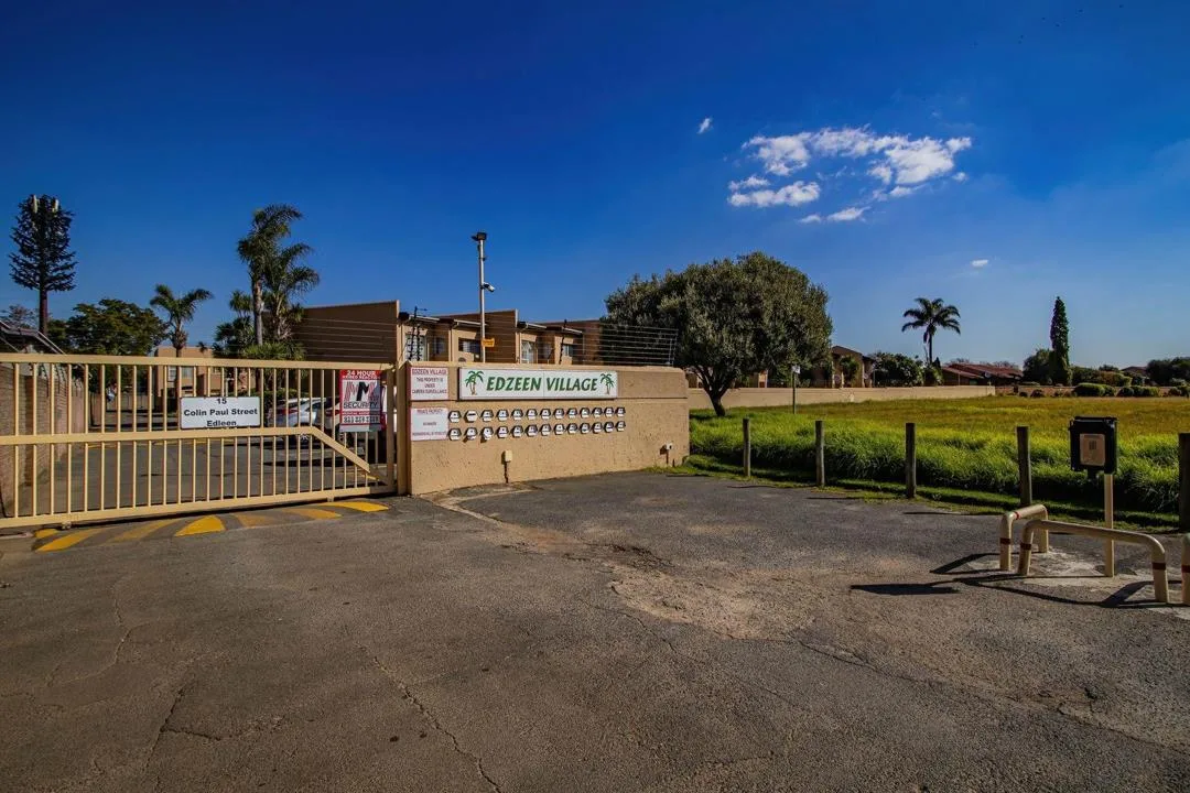 3 Bedroom Townhouse to rent in Edleen