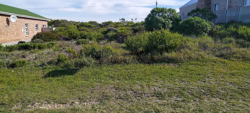 617 m² Land available in Struisbaai