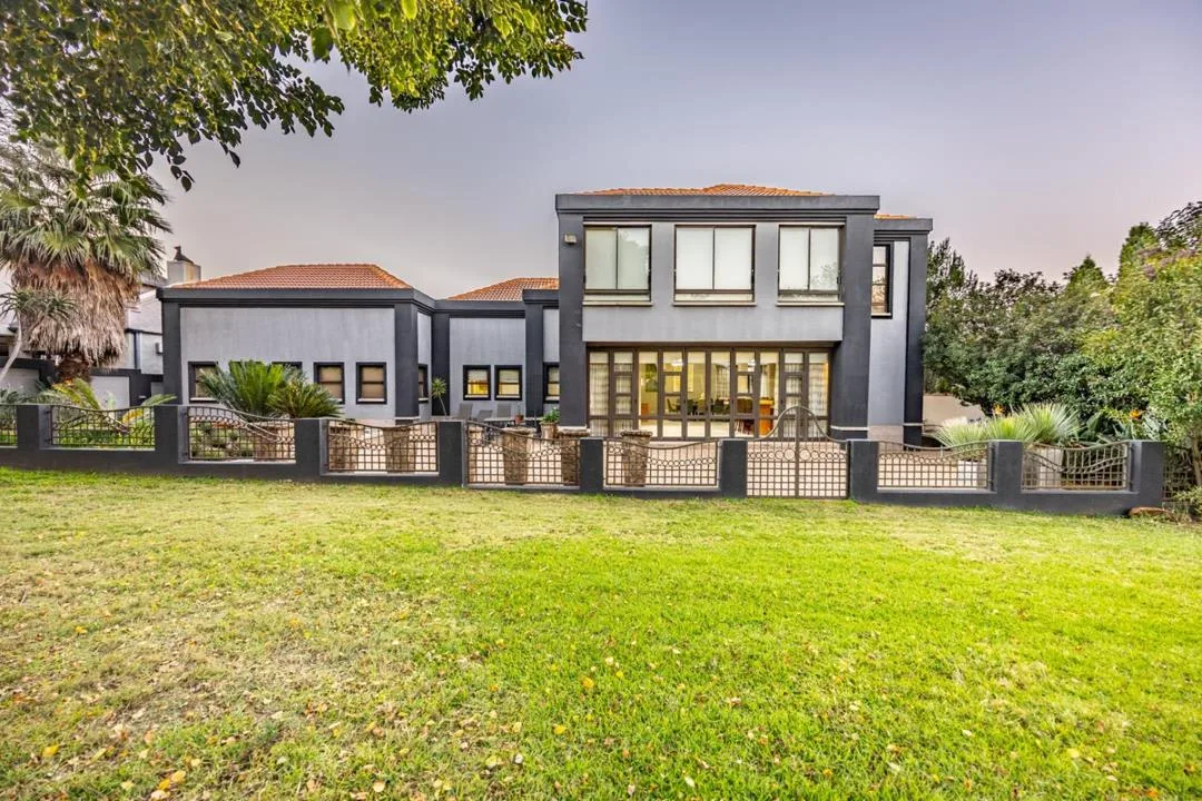 6 Bedroom House to rent in Woodhill Golf Estate