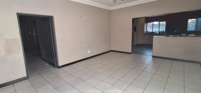 5 Bedroom House to rent in Primrose East