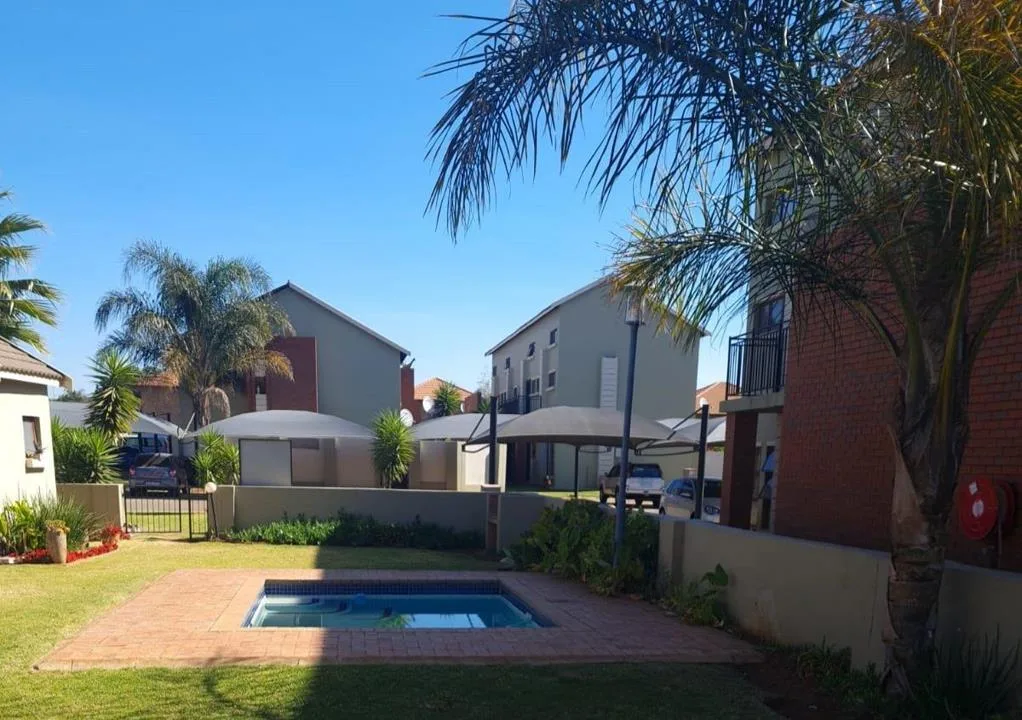 2 Bedroom Apartment / flat to rent in Montana Tuine