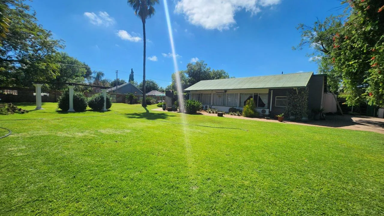 3 Bedroom House for sale in Irene Park