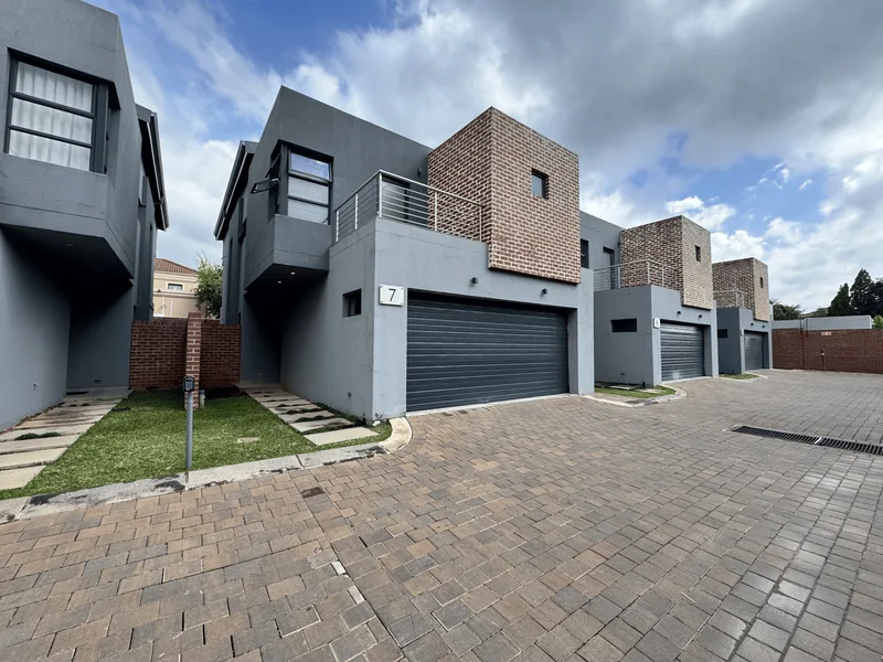 4 Bedroom Cluster in Morningside