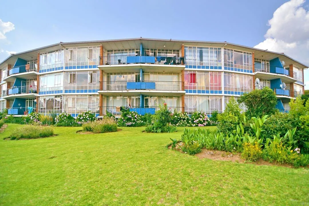 0.5 Bedroom Apartment / flat to rent in Florida Lake