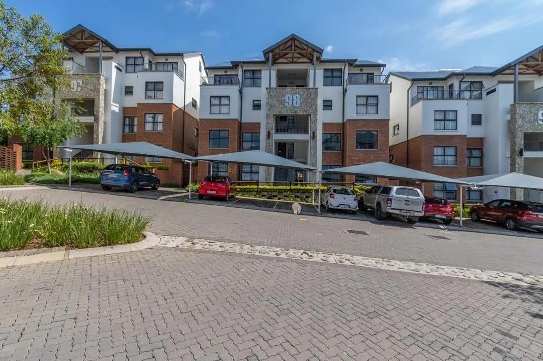 3 Bedroom Apartment / flat to rent in Olivedale