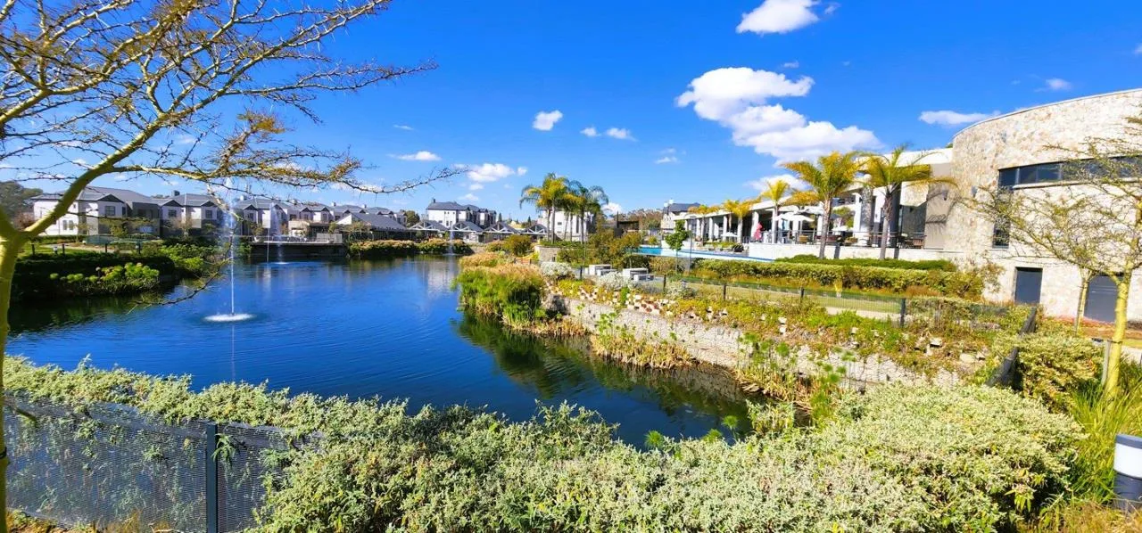 2 Bedroom Apartment / flat to rent in The Polofields