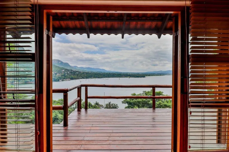 4 Bedroom House for sale in Kosmos