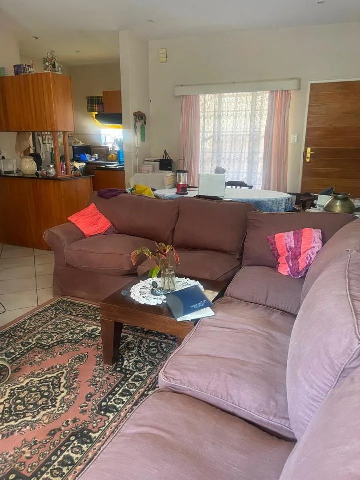 3 Bedroom Townhouse for sale in Safari Gardens