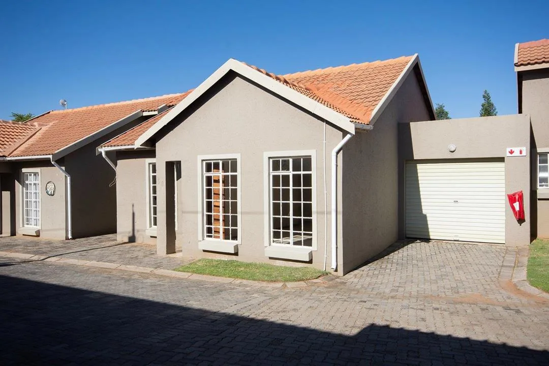 3 Bedroom Townhouse to rent in Heidelberg Central