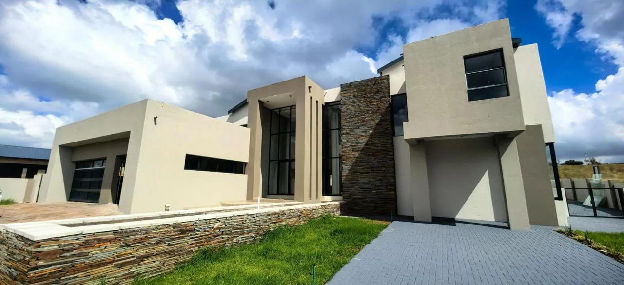 4 Bedroom House for sale in Cashan