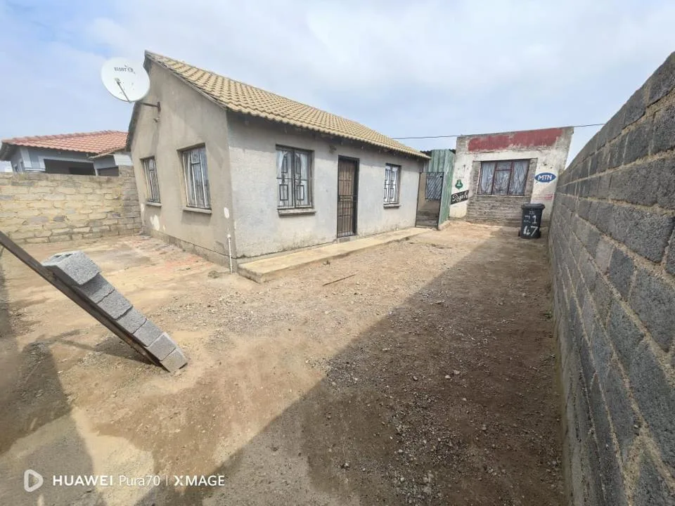 2 Bedroom House for sale in Orange Farm