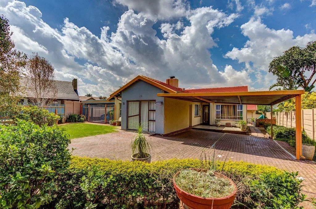 4 Bedroom House to rent in Birchleigh