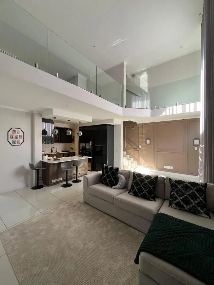 4 Bedroom Townhouse to rent in Bryanston West