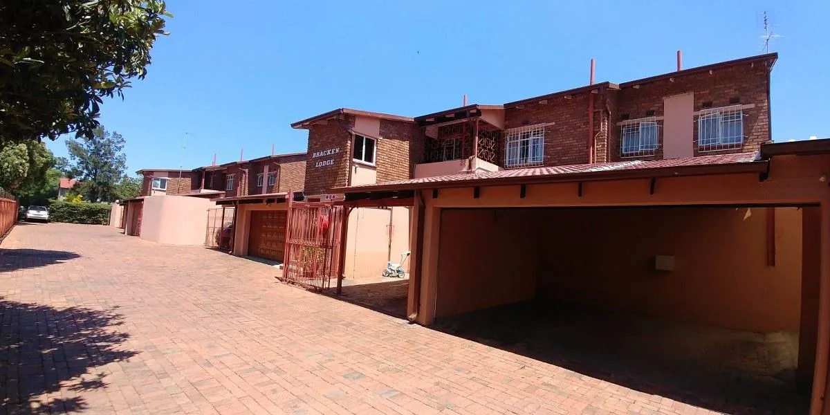 3 Bedroom Townhouse to rent in Brackenhurst