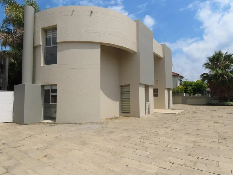 4 Bedroom House to rent in Silver Lakes