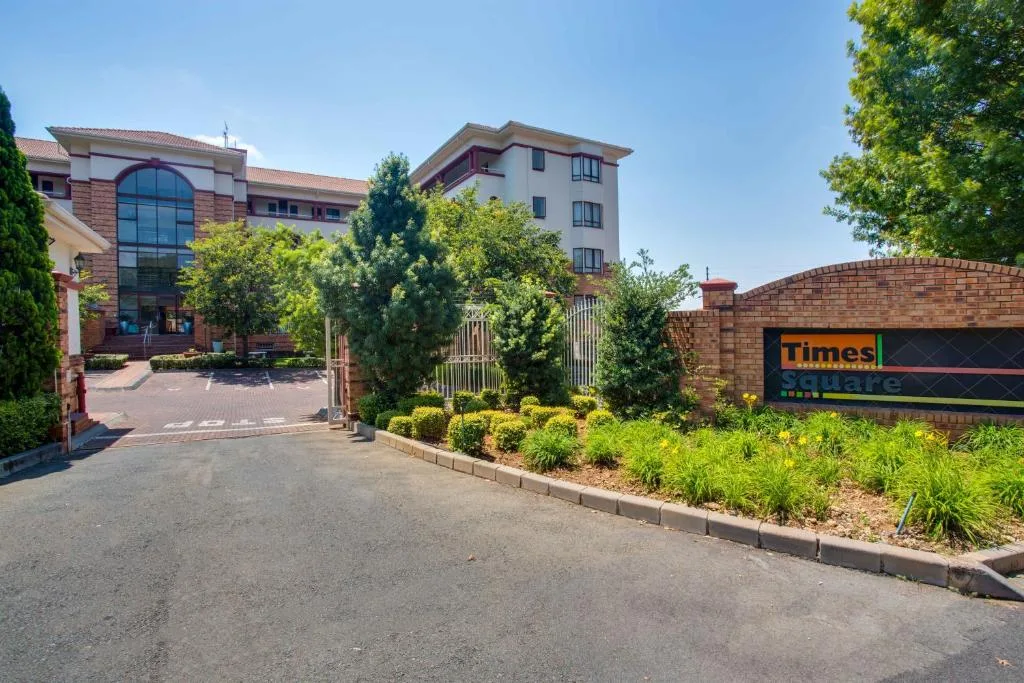 0.5 Bedroom Apartment / flat to rent in Sandton Central