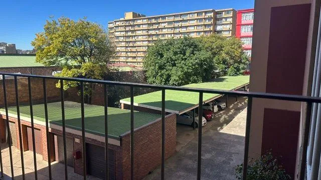 2 Bedroom Apartment / flat to rent in Pretoria Central