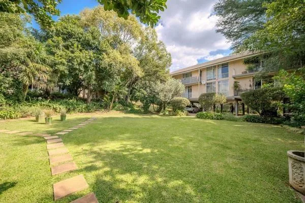 3 Bedroom Townhouse to rent in Lynnwood Glen