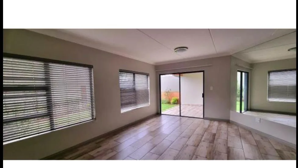 Property to rent in Carlswald Estate