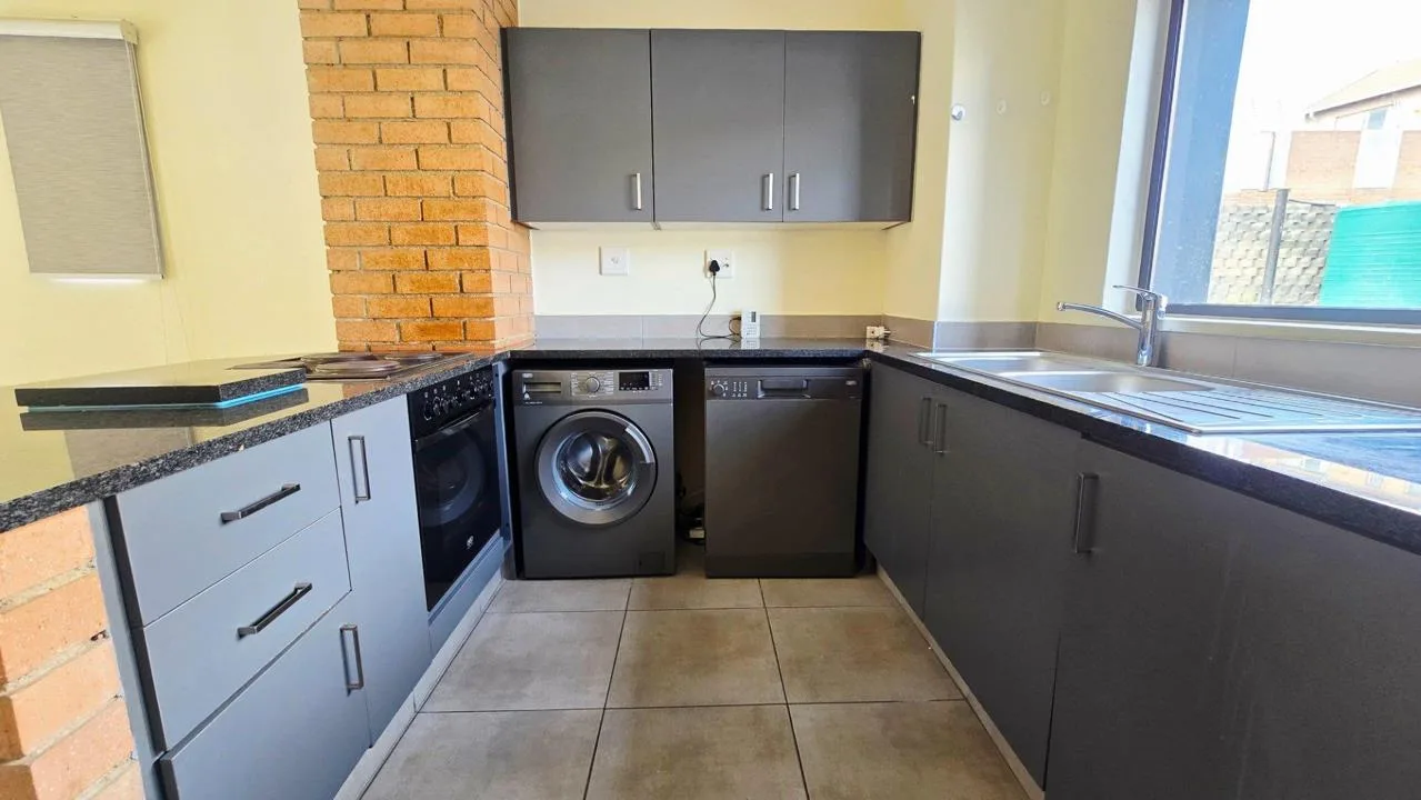 2 Bedroom Apartment / flat to rent in Waterfall Ridge