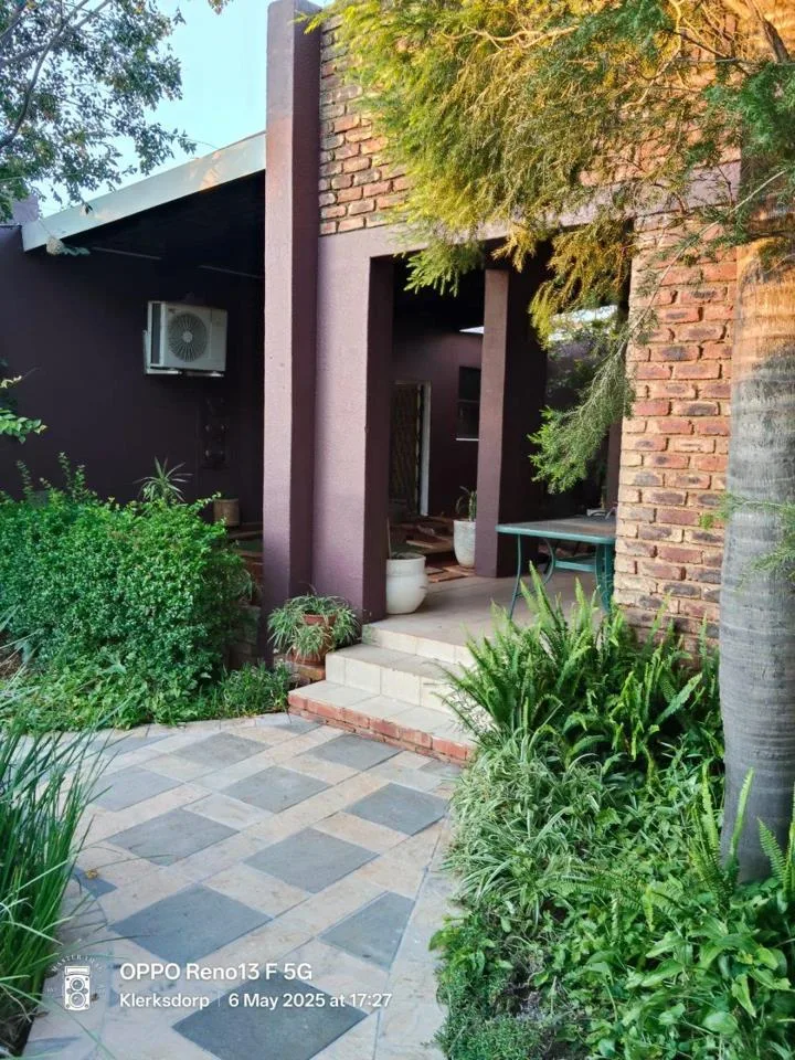 4 Bedroom House for sale in Flamwood
