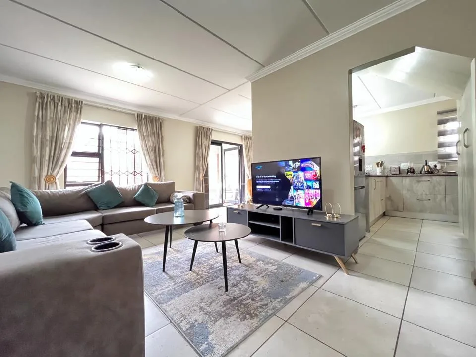3 Bedroom Apartment / flat to rent in Amberfield
