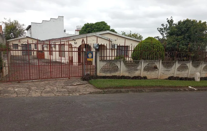 3 Bedroom House in Belfort Estate