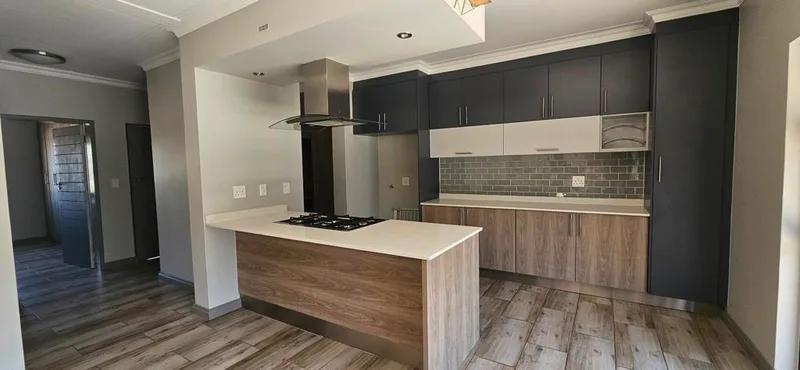 2 Bedroom Apartment in Carlswald Estate