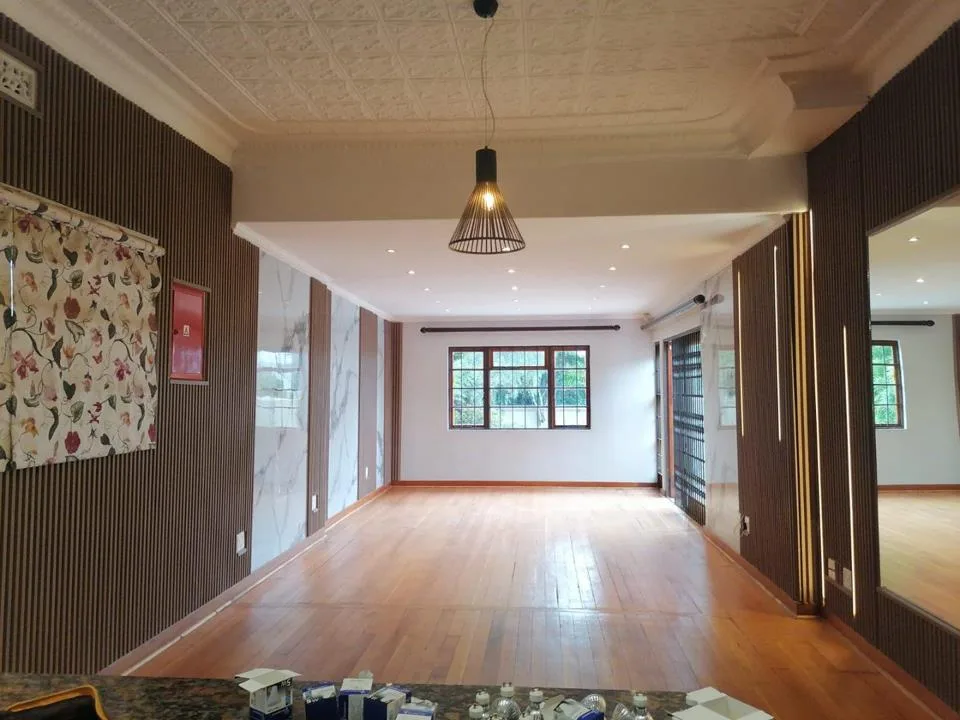 4 Bedroom House to rent in Kensington