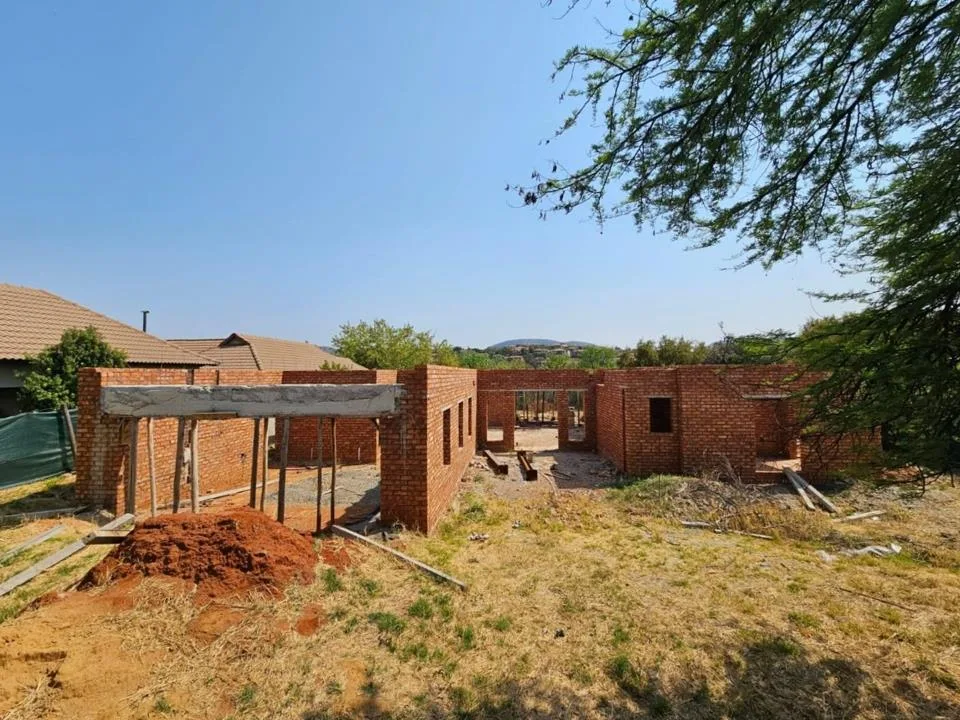 4 Bedroom House for sale in Meerhof