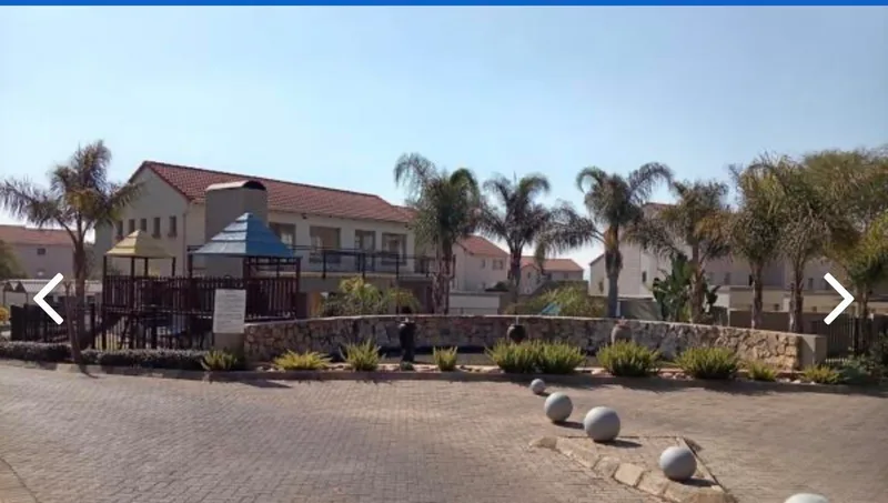 2 Bedroom Apartment in Silver Lakes Golf Estate
