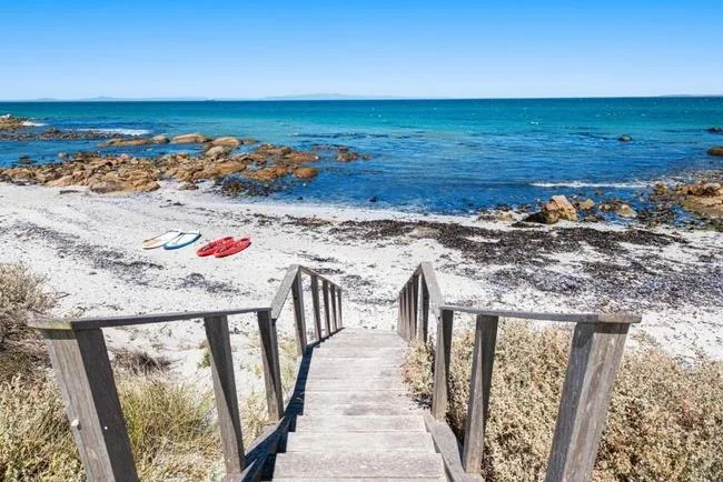 177 m² Land available in Shelley Point