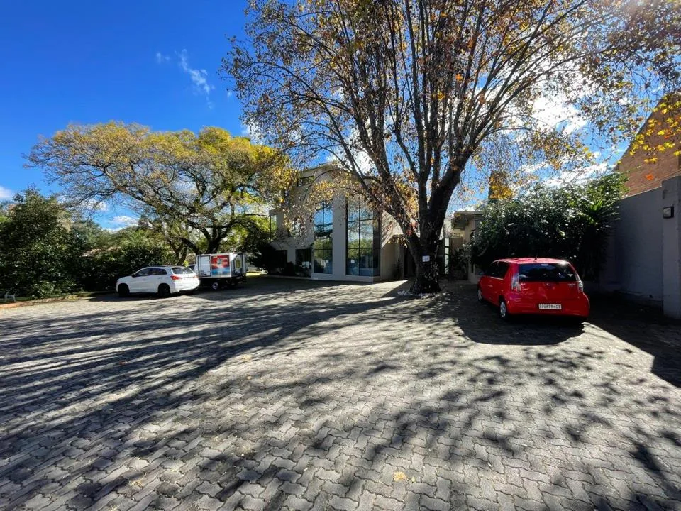 Apartment / flat to rent in Craighall Park