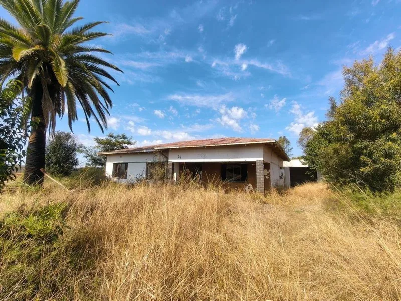 3 Bedroom House for sale in Swartruggens