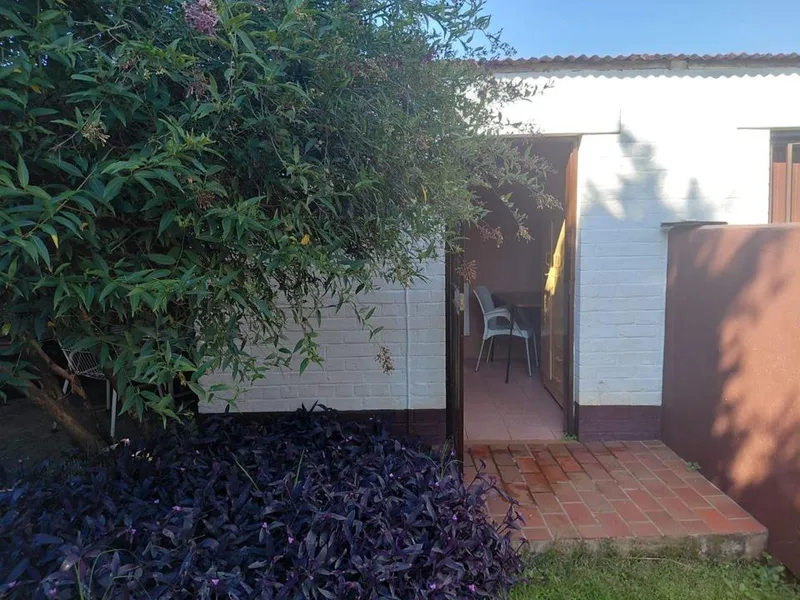 1 Bedroom House to rent in Brixton