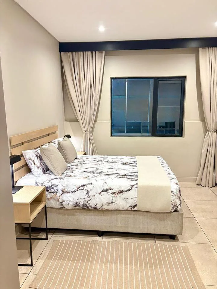 0.5 Bedroom Apartment / flat to rent in Sandton Central