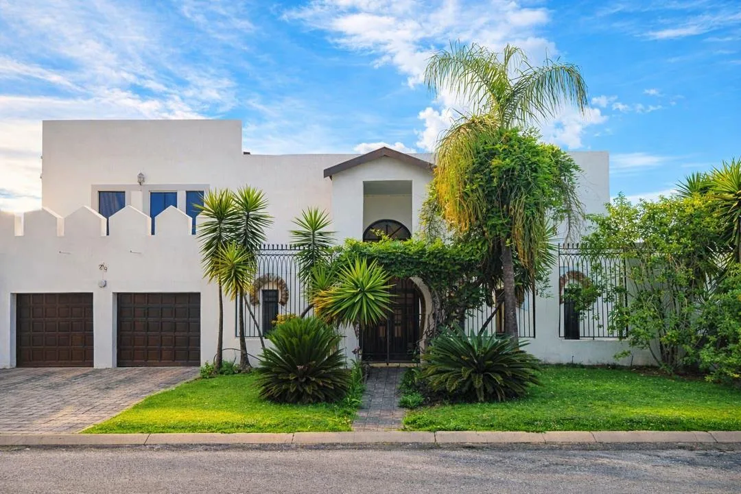 4 Bedroom House for sale in Primindia