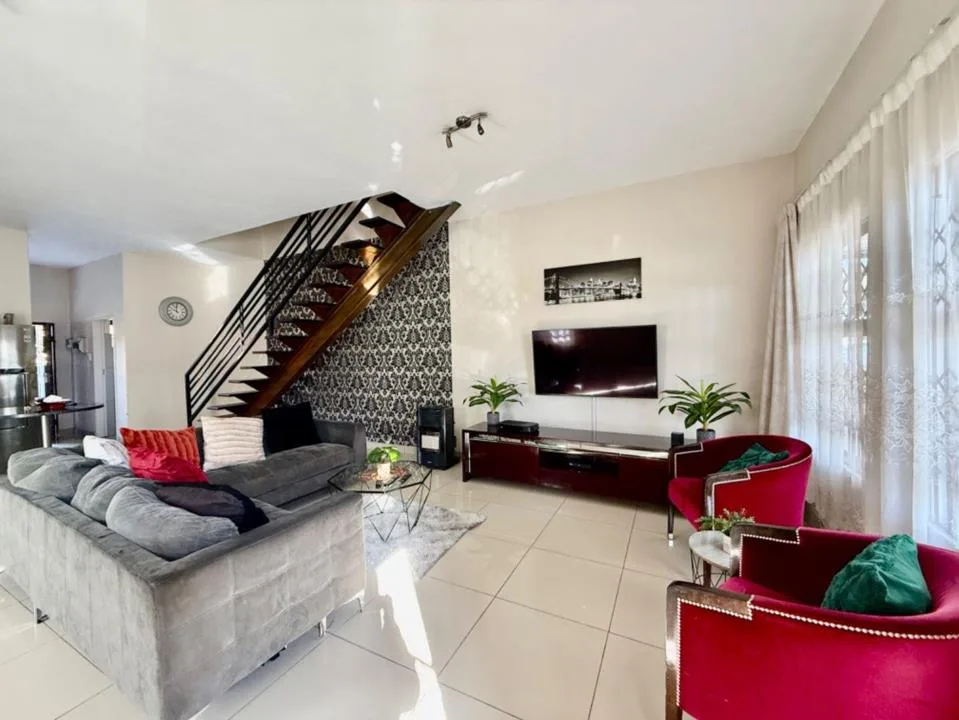 3 Bedroom Apartment / flat for sale in Cashan