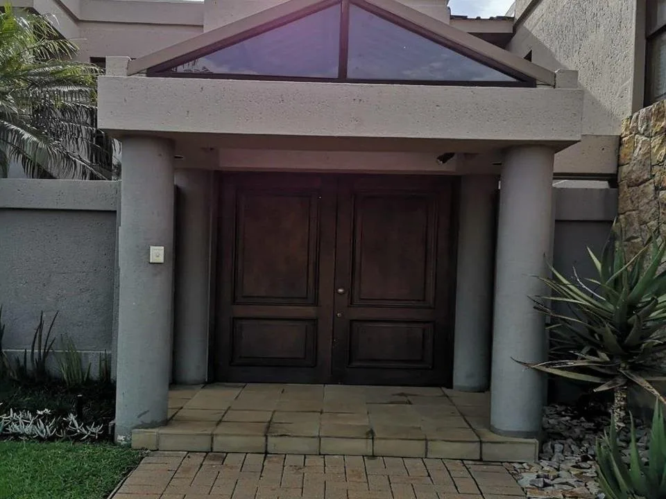 2 Bedroom Apartment / flat to rent in Silver Lakes Golf Estate