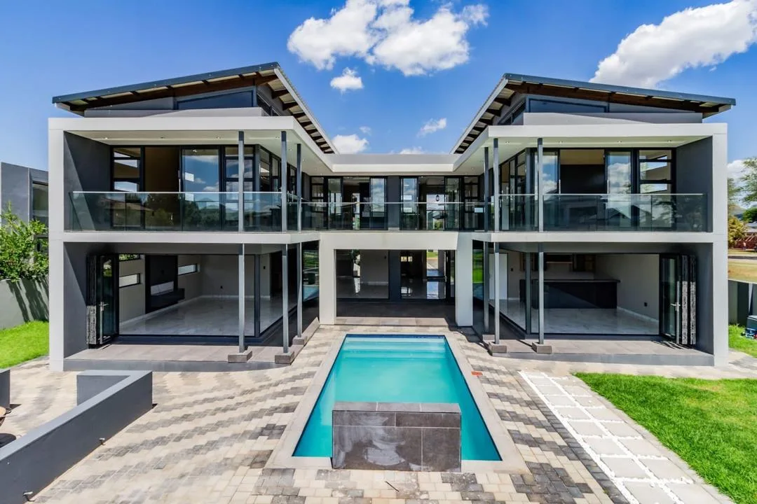 5 Bedroom House for sale in The Islands Estates