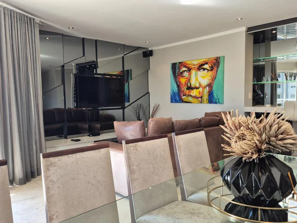 2 Bedroom Apartment / flat to rent in Sandton Central