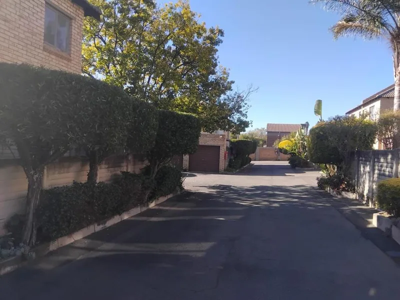 2 Bedroom Townhouse to rent in Allen's Nek