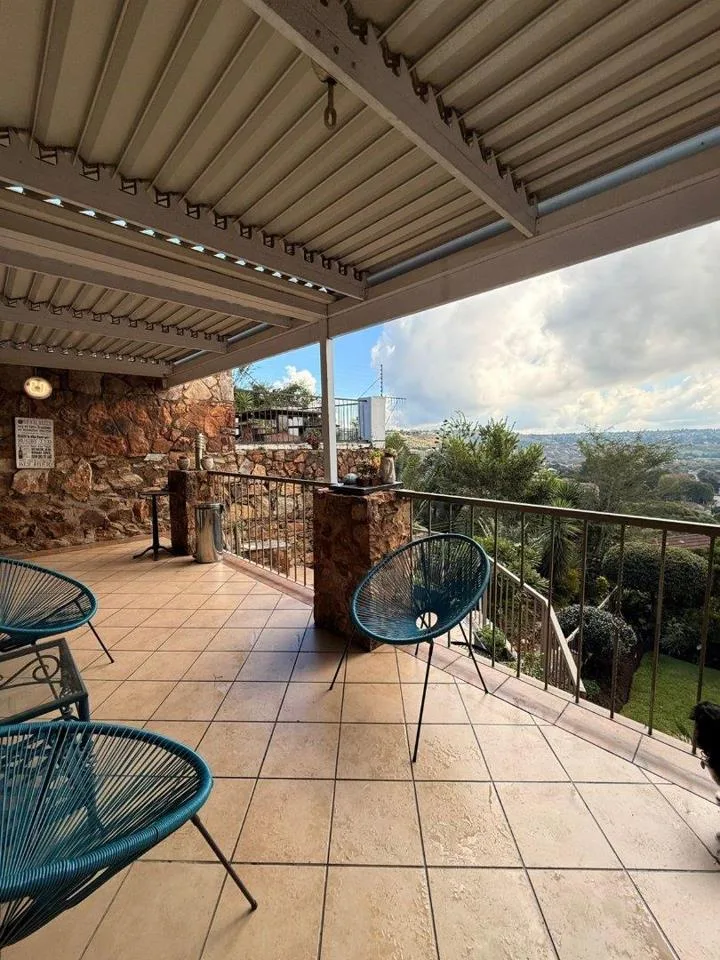 3 Bedroom House to rent in Kensington